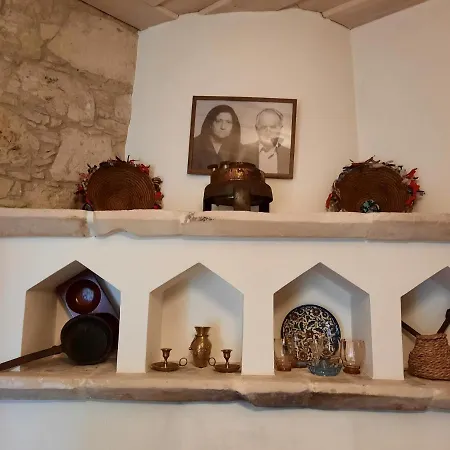 Theodosiou House * Agios Therapon