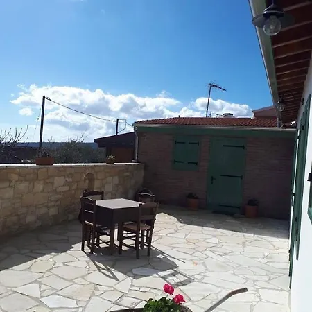 Country house Theodosiou House *